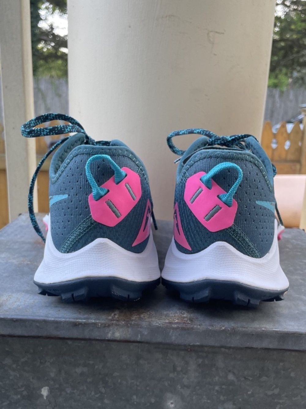NWOT Never Worn Women's Nike Air Zoom Trail Terra Kiger Blue and Pink Size 8 - Picture 2 of 5